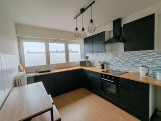  Appartement à louer 3 pièces 56 m²