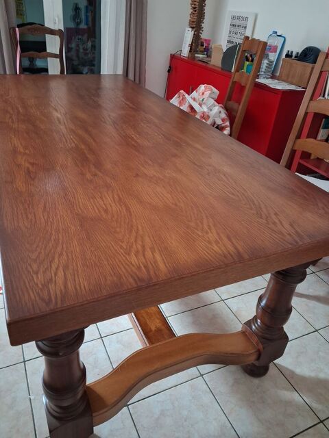 Magnifique table salle a manger 150 Nimes (30)