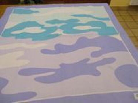 Tr�s beau foulard  bleu avec motifs et autres mod�les
0 M�rignies (59)