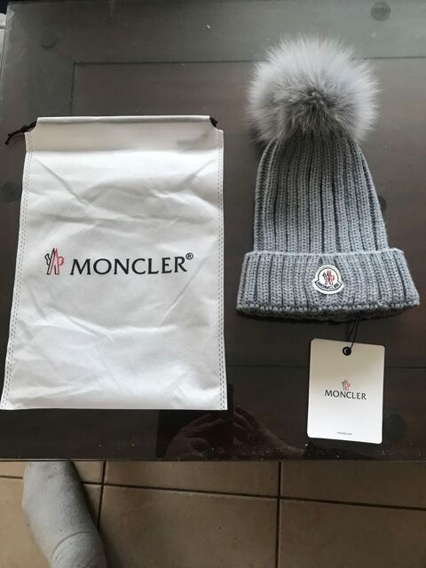 Bonnet Moncler 49 Grenoble (38)