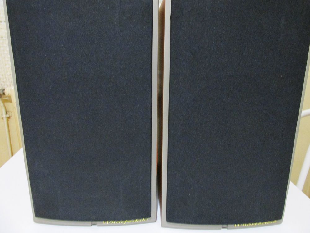 Enceintes Wharfedale Diamond 8.2
Audio et hifi