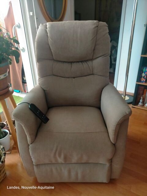 fauteuil �lectrique double moteur �tat neuf 0 Saint-Paul-l�s-Dax (40)