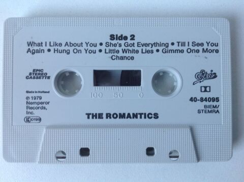 THE ROMANTICS K7 AUDIO Envoi Possible
4 Tr�gunc (29)