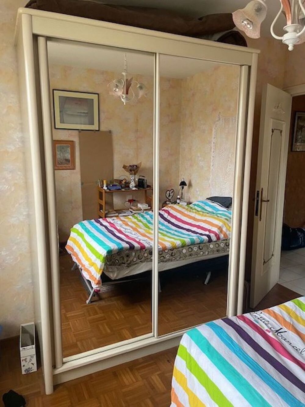 armoire penderie Blanche avec portes miroir H:217CM Décoration