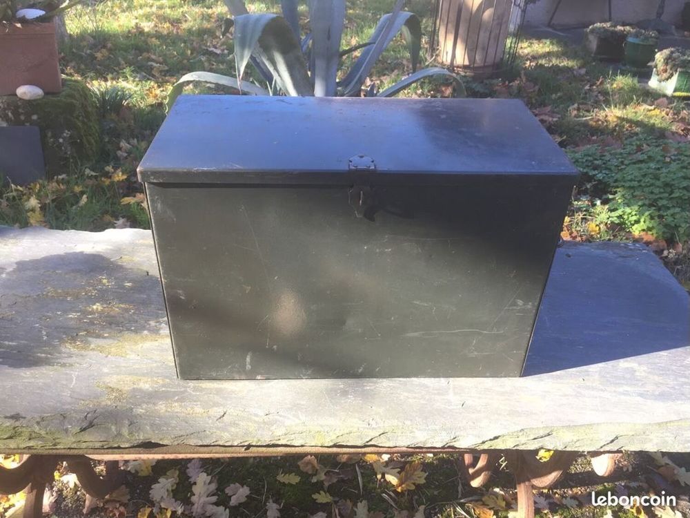 Casier militaire / bo&icirc;te fer (LC) Bricolage