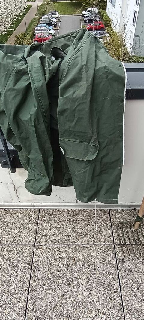 6 outils jardin, bottes 44, vetement pluie xxl Rennes (35)