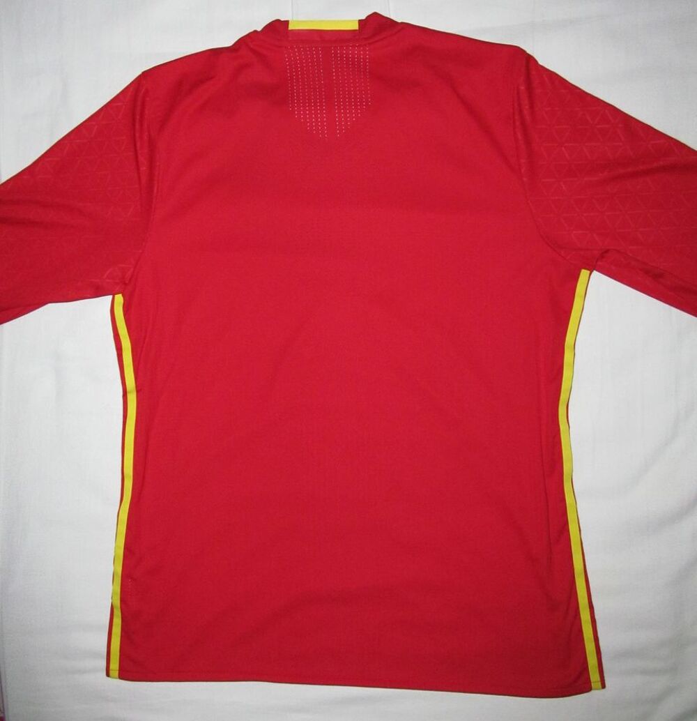 Maillot Adidas Espagne 2016 (manches longues, avec d&eacute;faut) V�tements