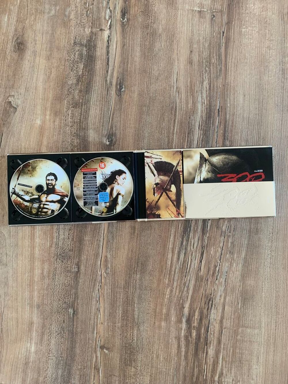 Coffret DVD collector " 300 " DVD et blu-ray
