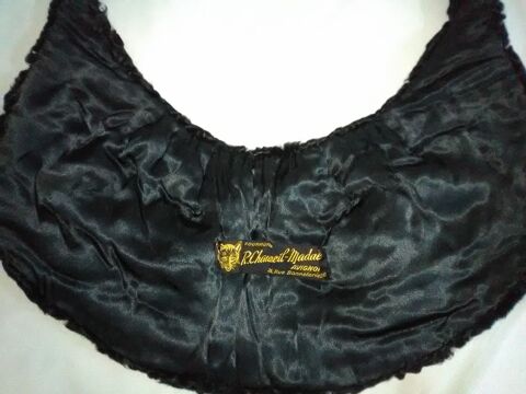 Accessoires en Fourrure (2) / � l'unit� 22 Taillades (84)