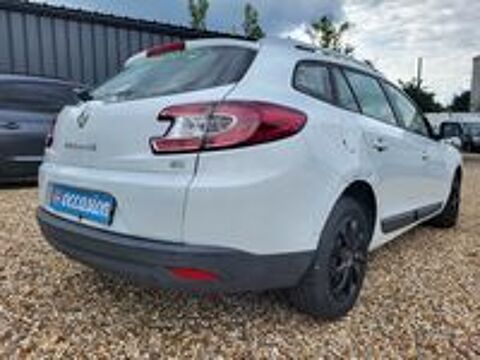 M&eacute;gane RENAULT MEGANE 3 ESTATE 1.5 DCI 110 CH BOITE AUTOMATIQUE 2011 occasion 78540 Vernouillet
