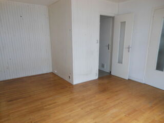  Appartement à louer 1 pièce 27 m²