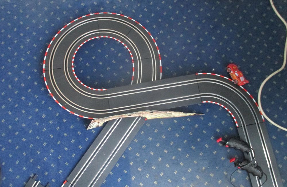 Circuit Carrera GO Cars 2 PORTO CORSA 1.43 :SCALE SLOT RACIN Jeux / jouets