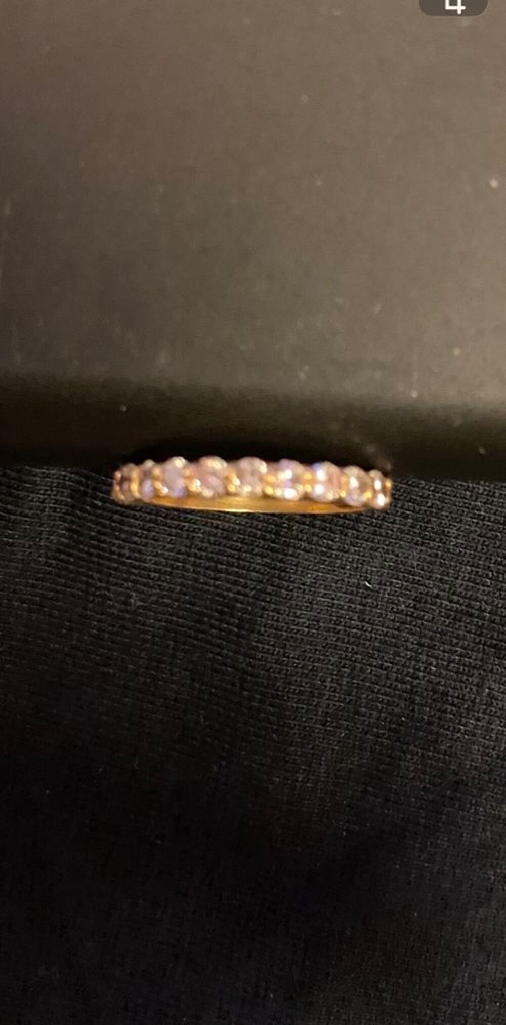 1/2 alliance or 18 carats et 11 diamants pour 0.60 carats Bijoux et montres