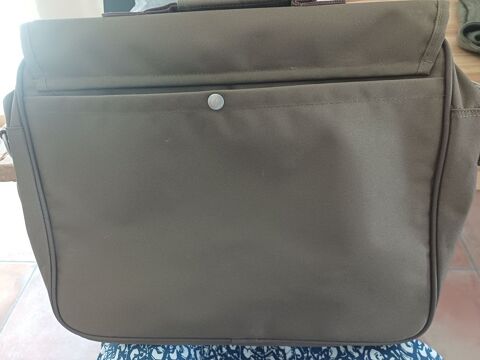 1 Sac militaire multi-poches 30 Roanne (42)