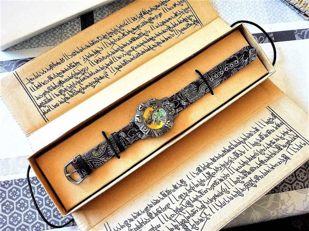 Tib&eacute;taine MANDALA montre &eacute;dition limit&eacute;e 2001 ANQ1001 Bijoux et montres