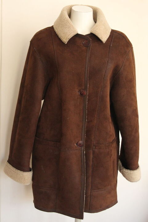 Manteau peau lain�e MAC DOUGLAS T.L
soit 40/42 Fr 250 Issy-les-Moulineaux (92)