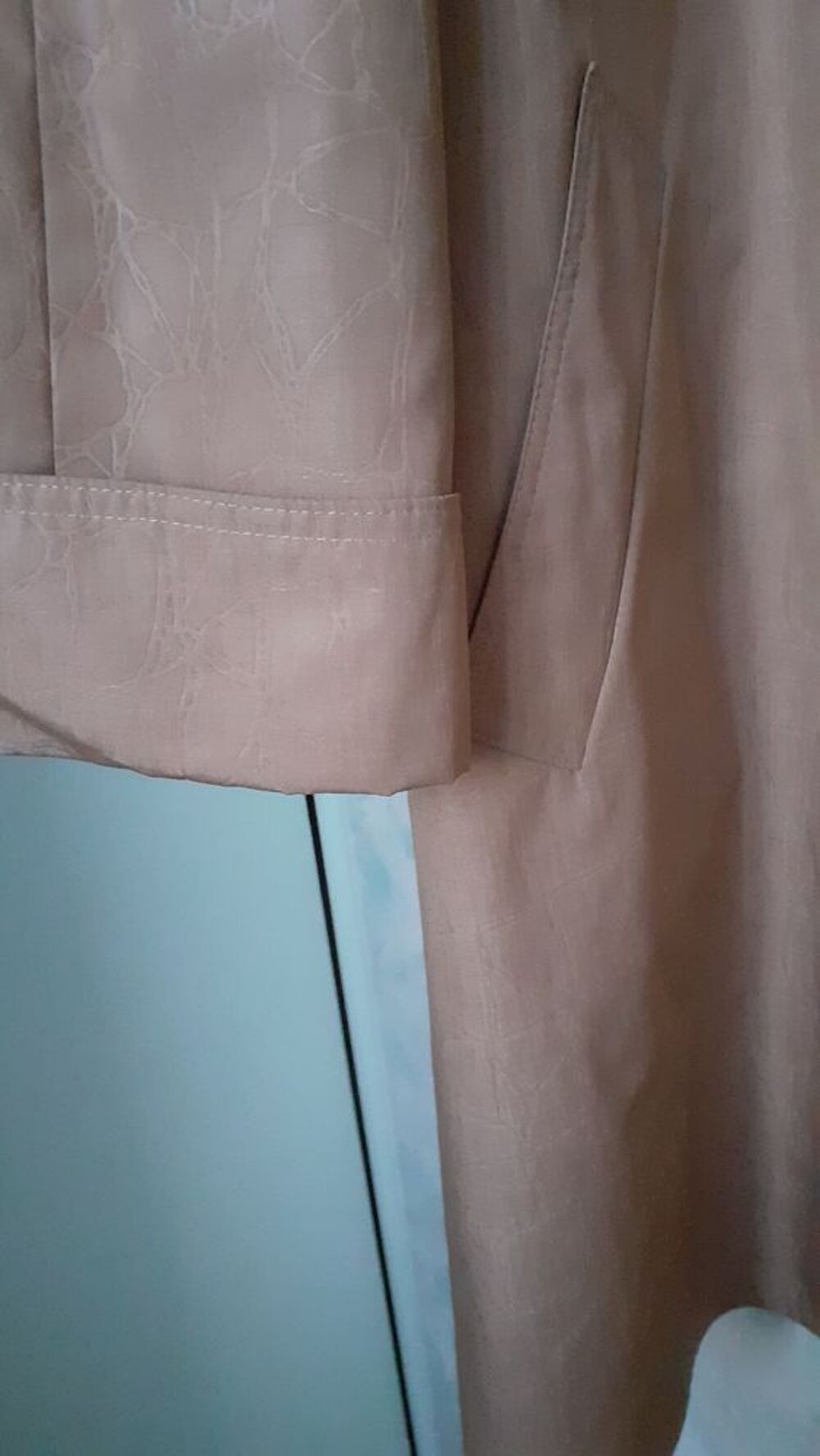 Imperm&eacute;able femme taille 46-48 Vêtements