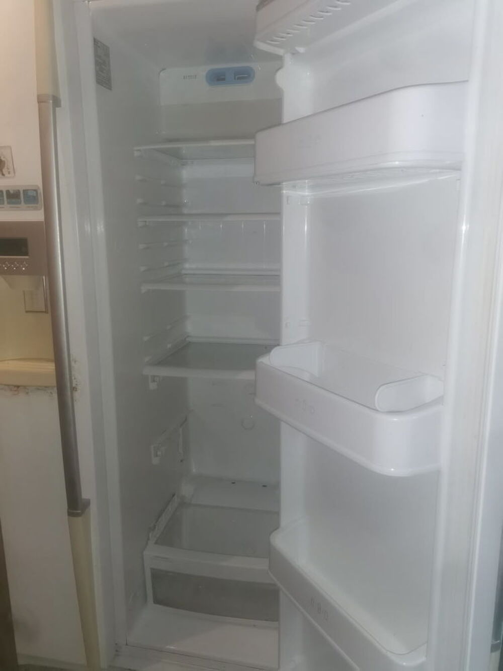 REFRIGIRATEUR AMERICAIN LG PREMIUM EZ DIGITAL
Electroménager