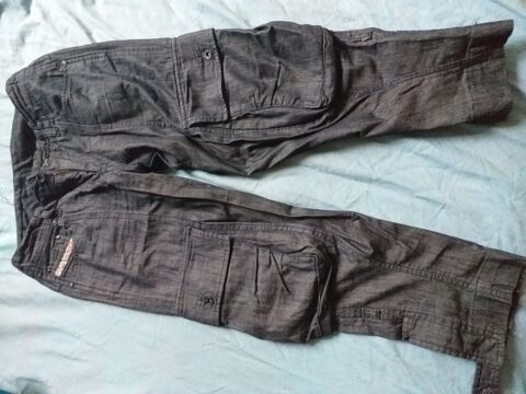 Patalon court en jeans 9 Montreuil (93)