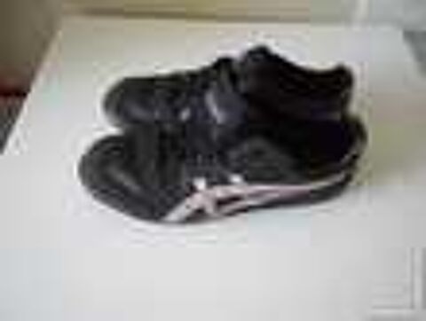 Chaussures Femme OASICS, pointure 37, neuve Chaussures
