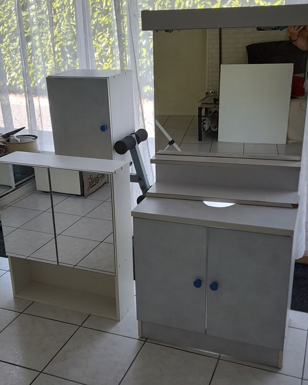 4 meubles de salle de bain Meubles