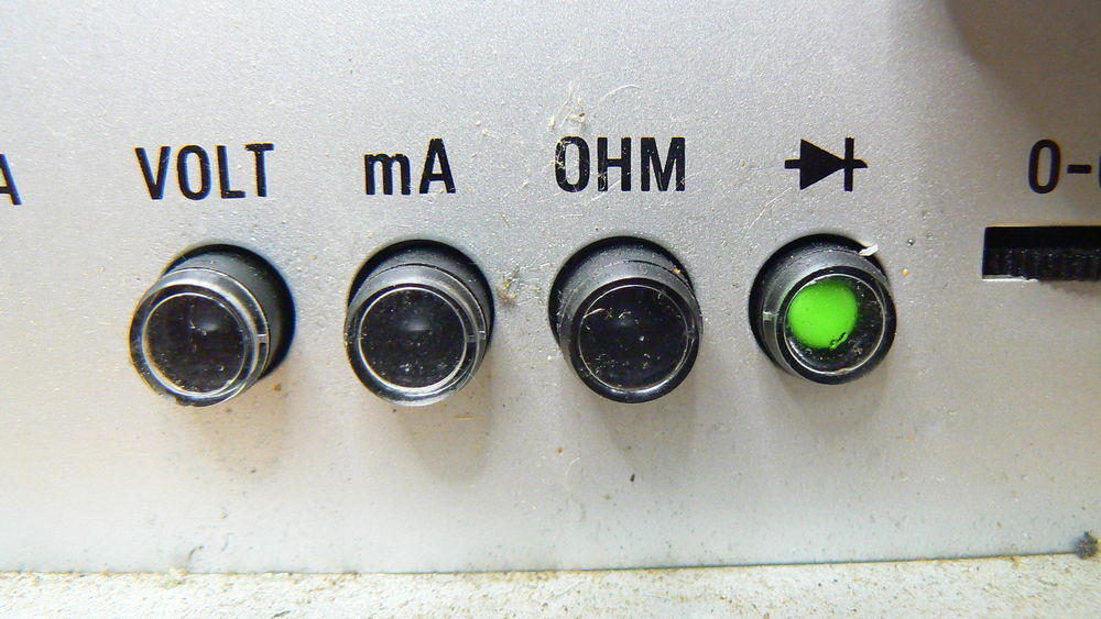  Grundig Multim&egrave;tre UV-5 Audio et hifi