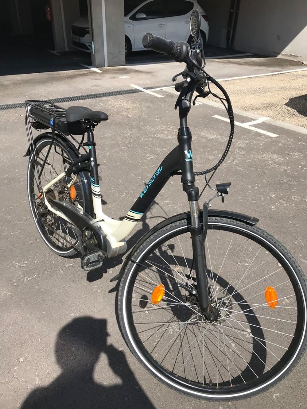 v&eacute;lo &eacute;lectrique Vlos