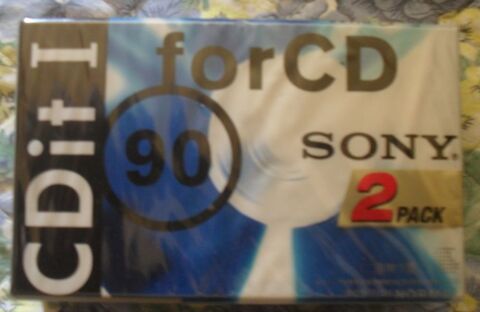 2 K7 audio Sony 90 minutes. 15 Montreuil (93)