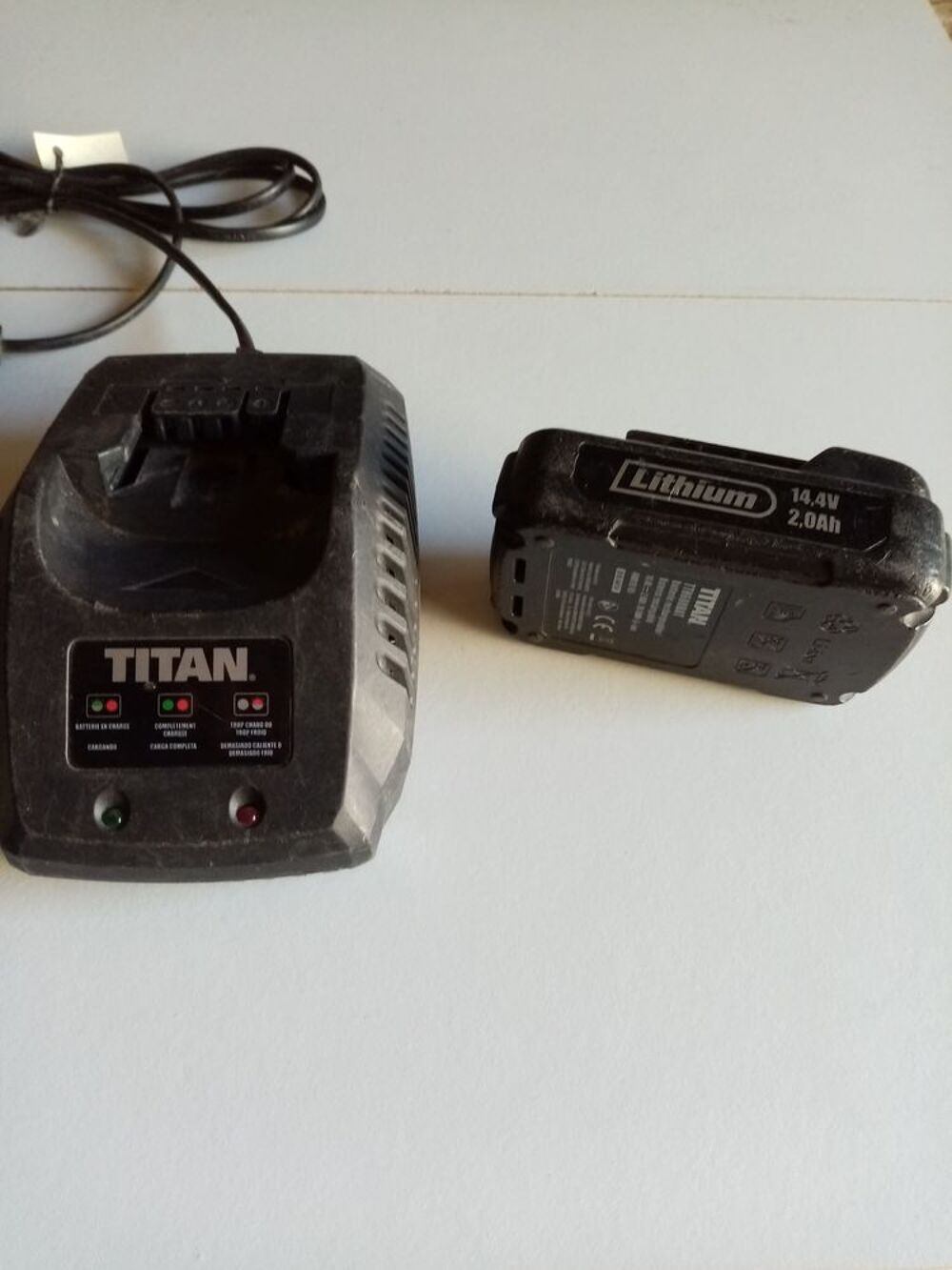 Je Recherche un Chargeur TITAN Bricolage