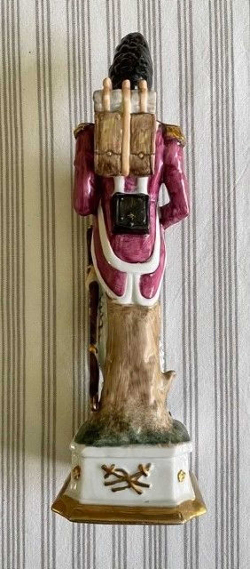 Figurine "Soldat Napol&eacute;onien" en porcelaine Décoration