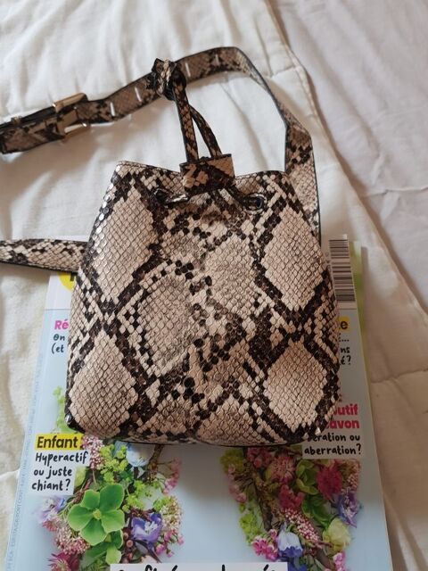 bource serpent mango 9 Tournan-en-Brie (77)