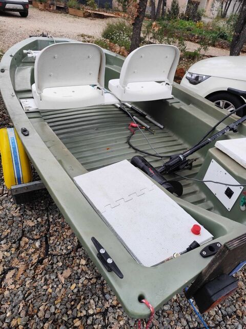 Bateaux &agrave; moteur P&ecirc;che-promenade 1995 occasion R&eacute;gusse 83630