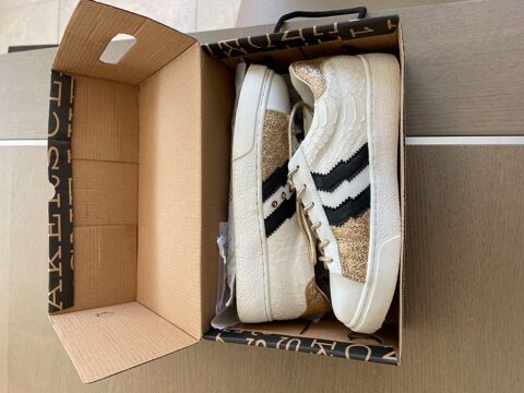 Tennis femme Marque CL 11 Taille 37 Tr�s Bon Etat 29 Jullouville (50)