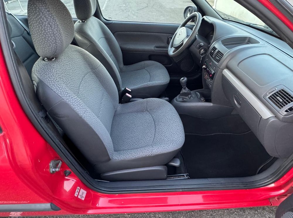 Clio II Clio 1.2 60 eco2 Authentique 2011 occasion 78300 Poissy