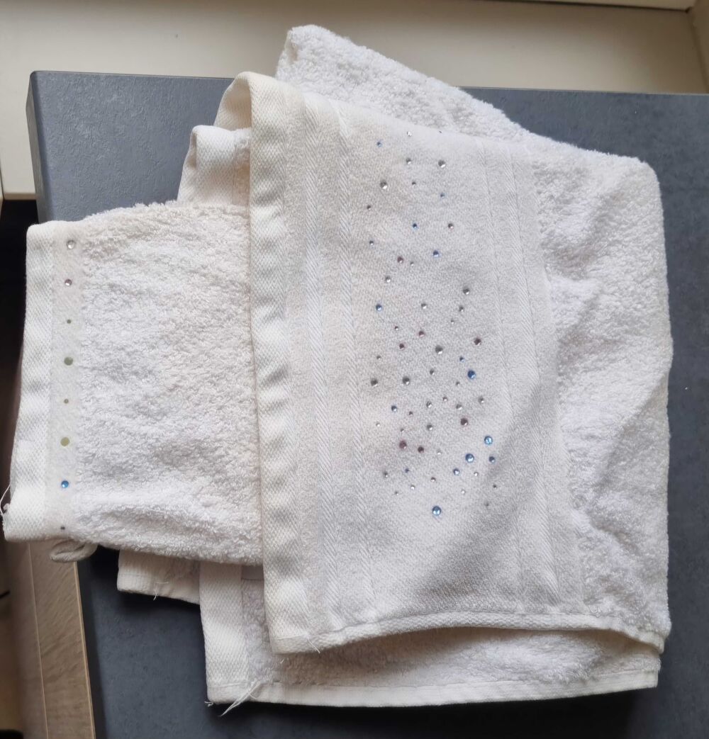 Lot de serviettes, draps de bains et gants Vêtements