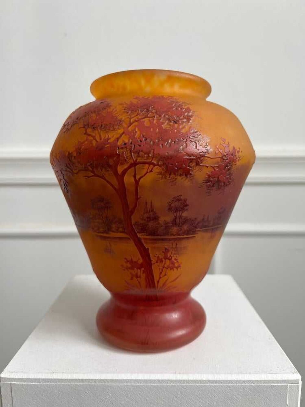 VASE DAUM NAN&agrave; &amp;#135;Y MULTICOUCHE DEGAGE &agrave; € L'ACIDE PAYSAGE LACUSTRE D'EPOQUE ART NOUVEAU 1890-1910 EN PARFAIT ETAT 