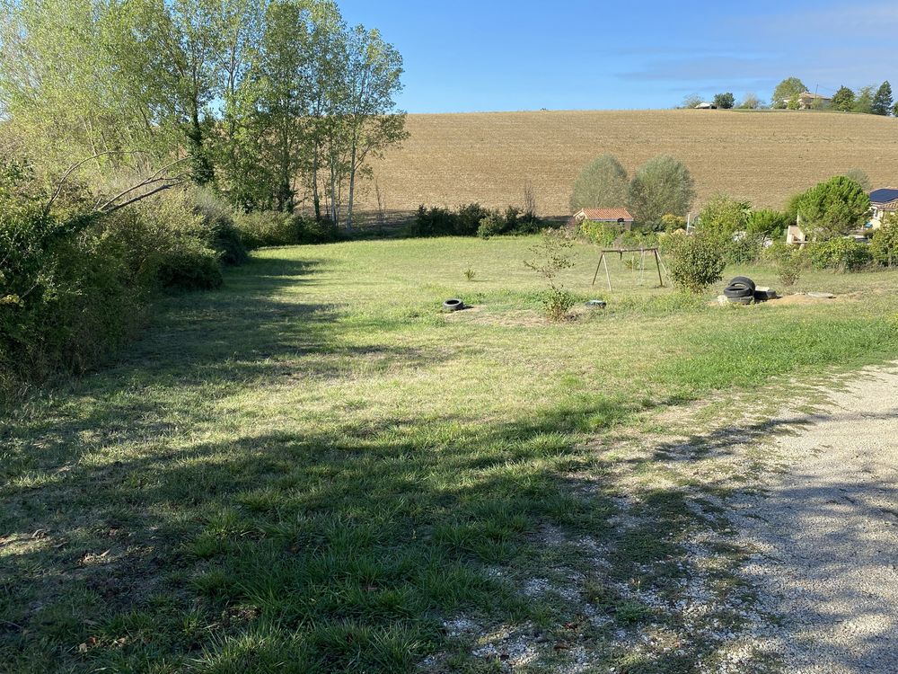 Vente Terrain Terrain constructible de 1 500 m² à Caussade (82) - 60 000 € Caussade