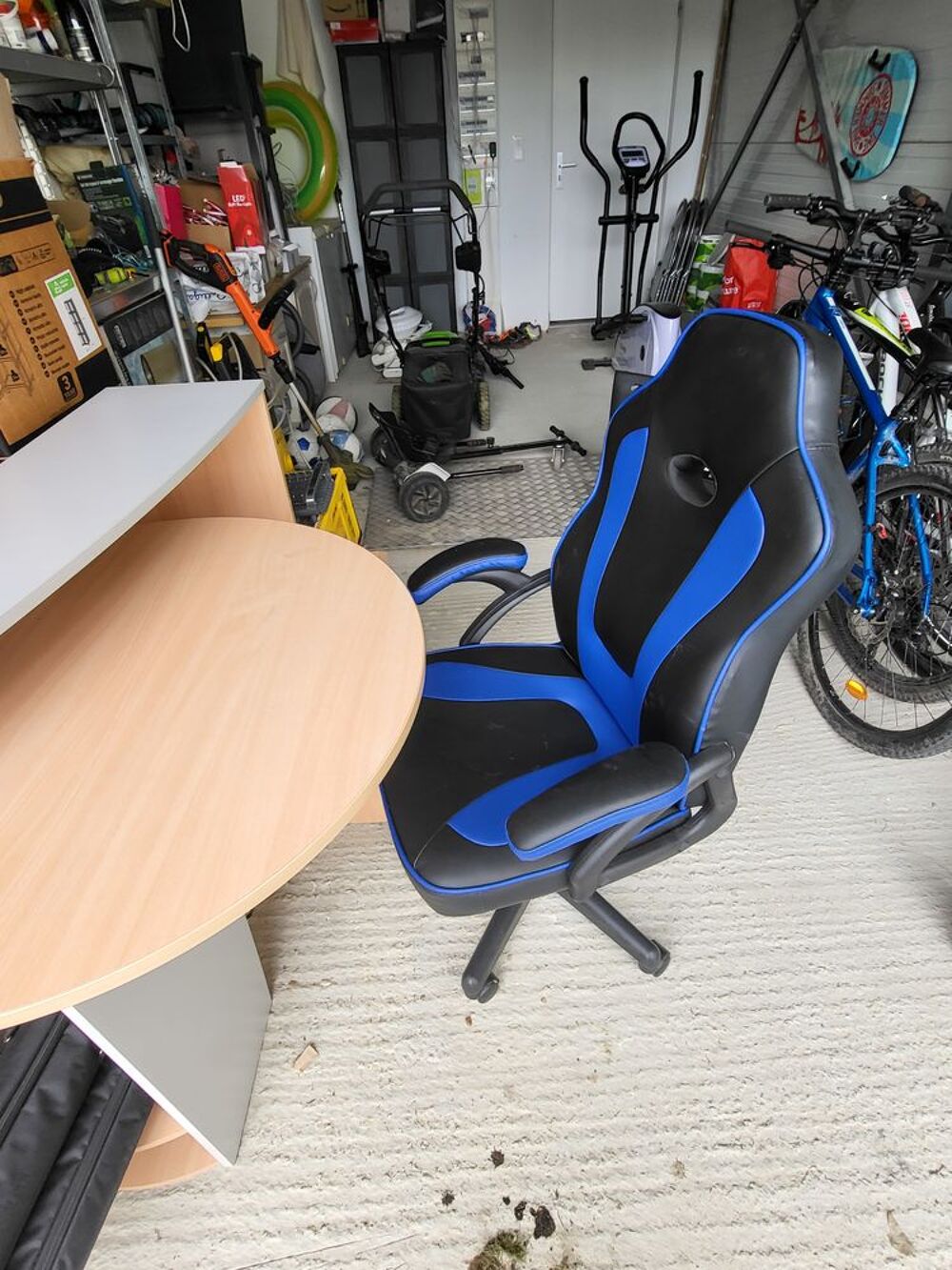 Bureau + chaise Meubles