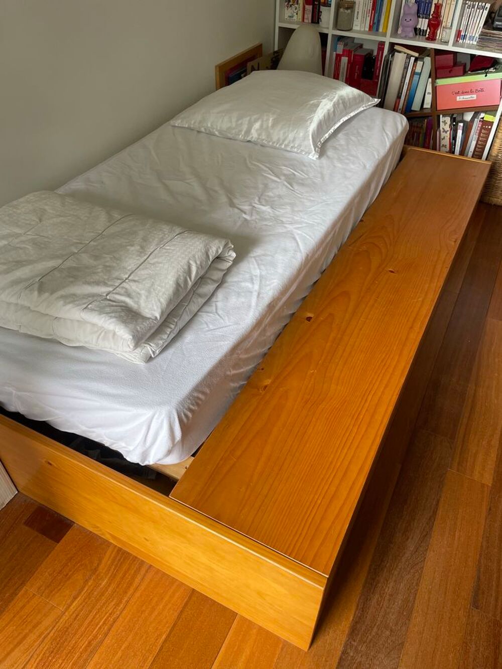 Lit Design en bois La Redoute Int&eacute;rieur avec petite marche (sommier 1 place + tiroir de rangement sous le lit) Meubles
