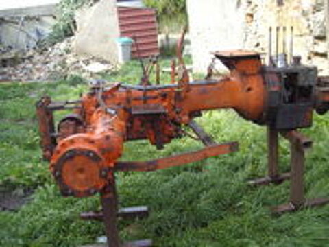     pièces    pour  tracteur  vendeuvre    bob 500     , 