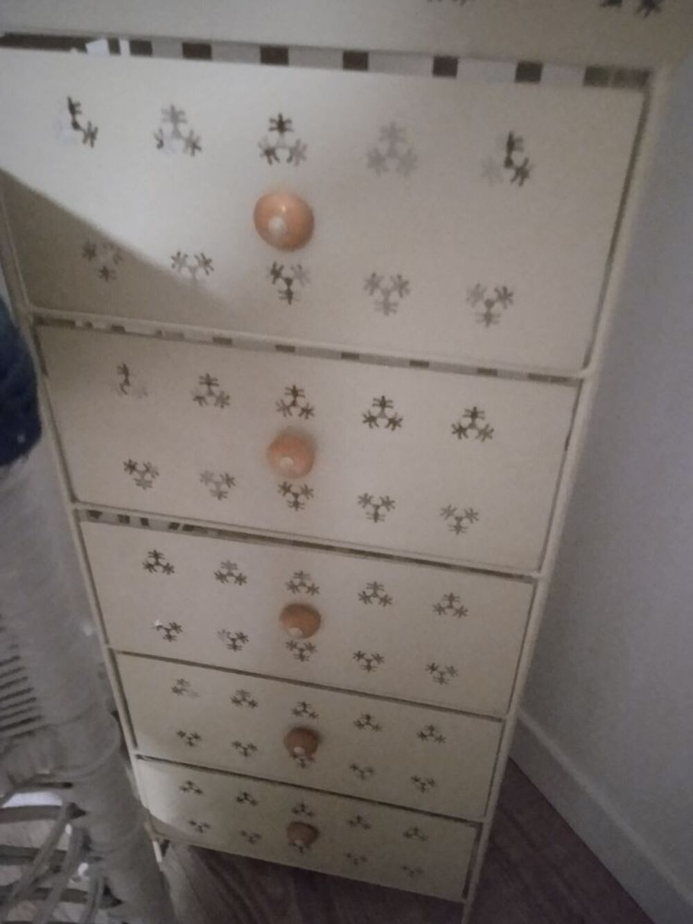chiffonnier fer forg&eacute; (tr&egrave;s lourd) hauteur 83, longueur 37, Meubles