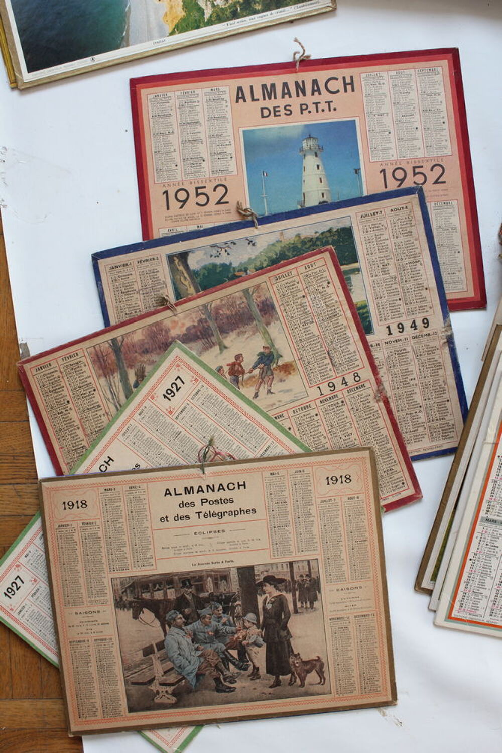 Almanach des PTT - calendrier de la poste
plus d'un si&egrave;cle 