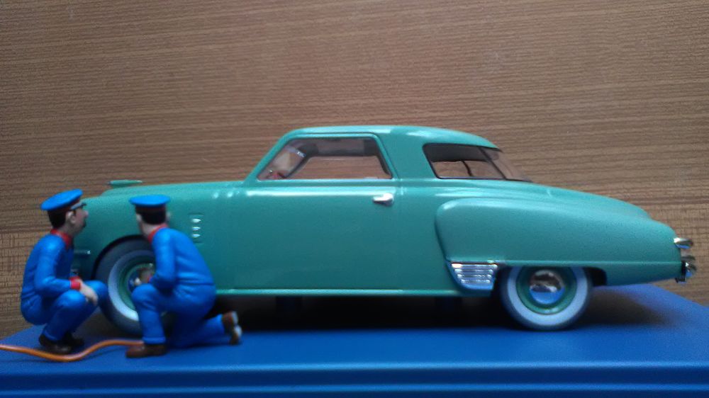 VOITURE DE TINTIN LA N&deg;17 LA STUDEBAKER DU GARAGE SIMOUN 