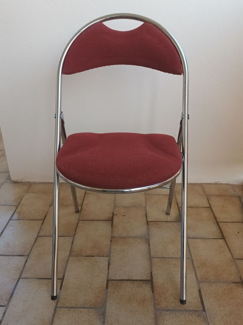 CHAISES PLIANTES D'APPOINT Meubles