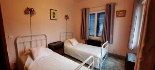  Villa  vendre 6 pices 160 m