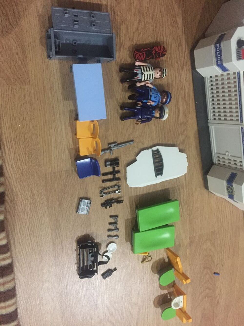 Playmobil prison Jeux / jouets
