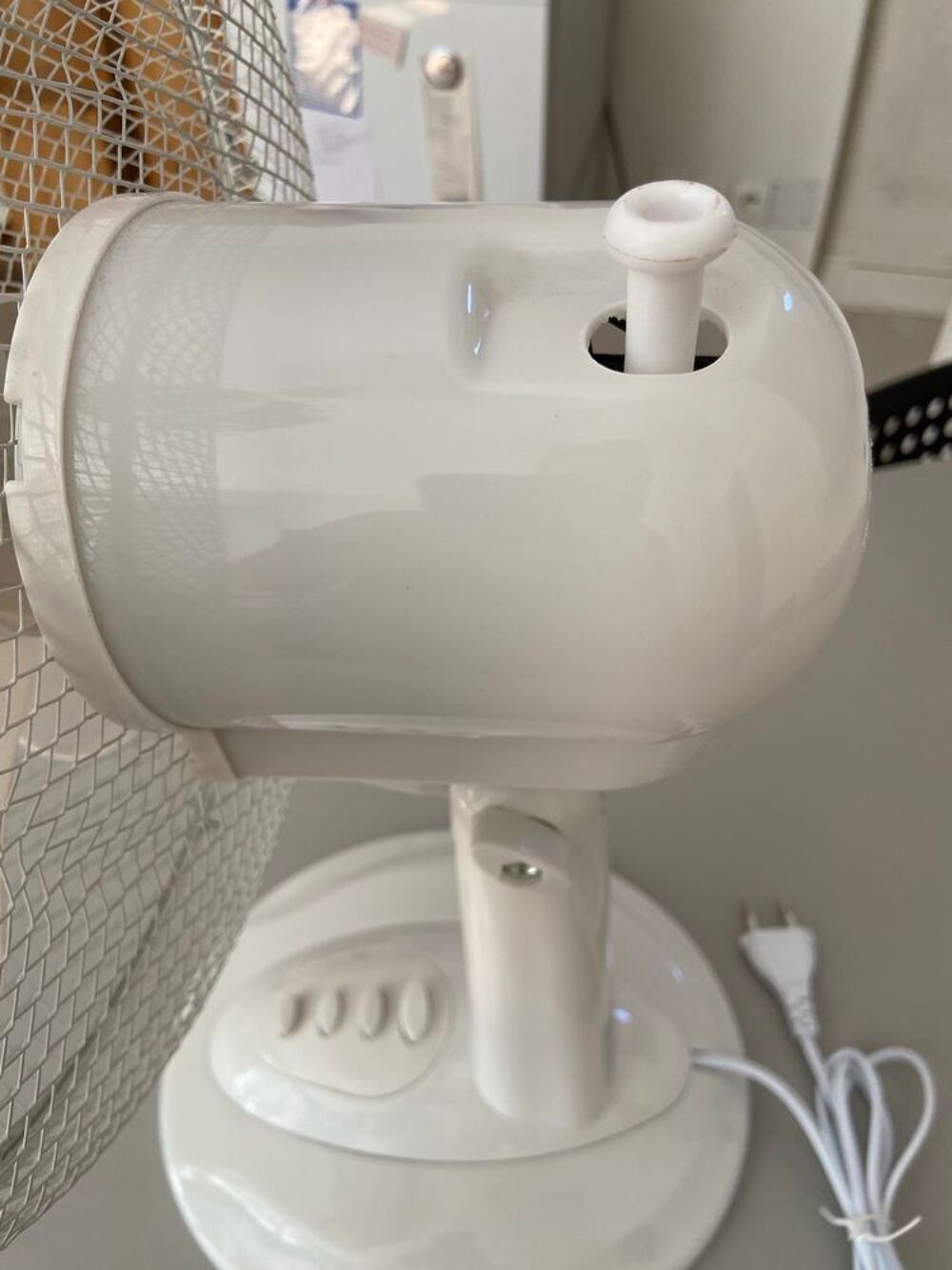 ventilateur oscillant - hauteur r&eacute;glable - 3 vitesses Electroménager
