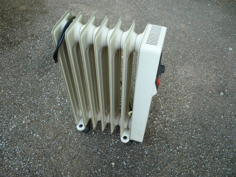 Radiateur bain d'huile Delonghi Bricolage