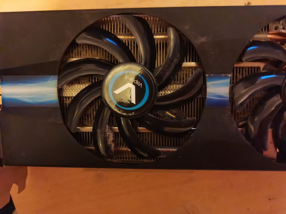 Sapphire Radeon R9 270X - Vapor X Matériel informatique
