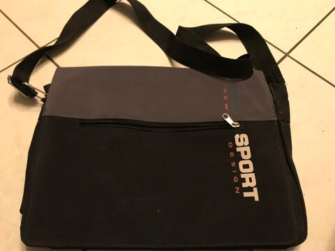 SAC DE COURS GRIS& NOIR 15 Saint-Genis-Laval (69)